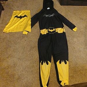 Women's sleeper with cape